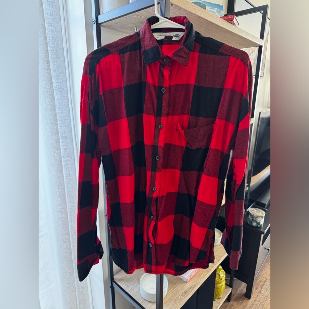 Old Navy Buffalo Plaid Red and Black Boyfriend Shirt Medium